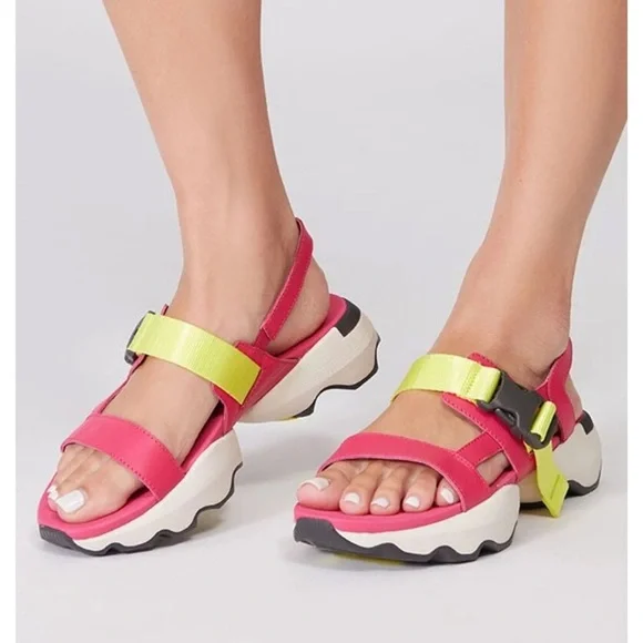 Sorel buckle sandals - pink and yellow - Picture 1 of 9
